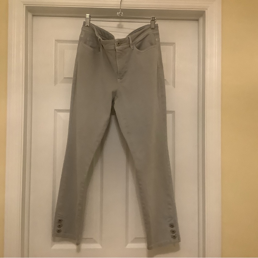 J.Jill Authentic Fit Button Ankle jeans